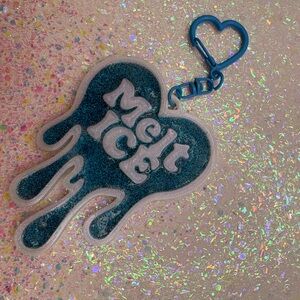 Blue Glitter Melting Heart Melt ICE Keychain